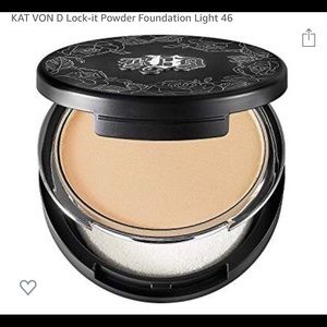 KAT VON D Lock-it Powder Foundation Light 46